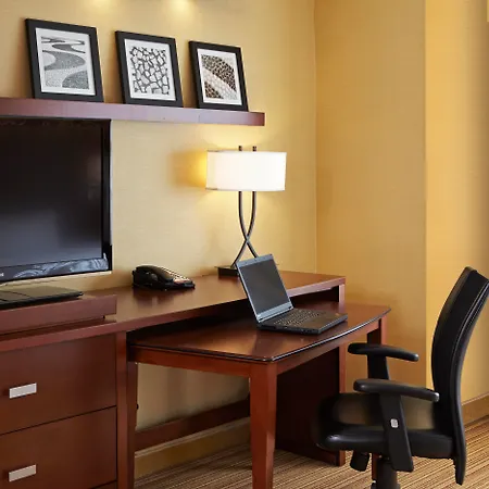 Courtyard By Marriott Los Angeles Lax / Century Boulevard-3